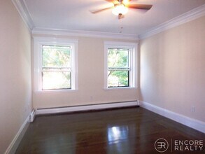 18 Medfield St, Unit 3 in Boston, MA - Building Photo - Building Photo