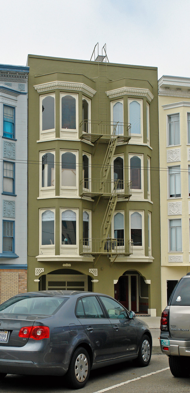 3731 Fillmore St in San Francisco, CA - Foto de edificio - Building Photo