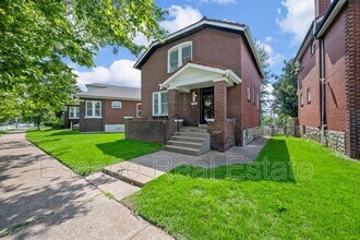 5616 S Kingshighway Blvd in St. Louis, MO - Building Photo - Building Photo