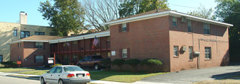 9324 1st View St in Norfolk, VA - Foto de edificio - Building Photo