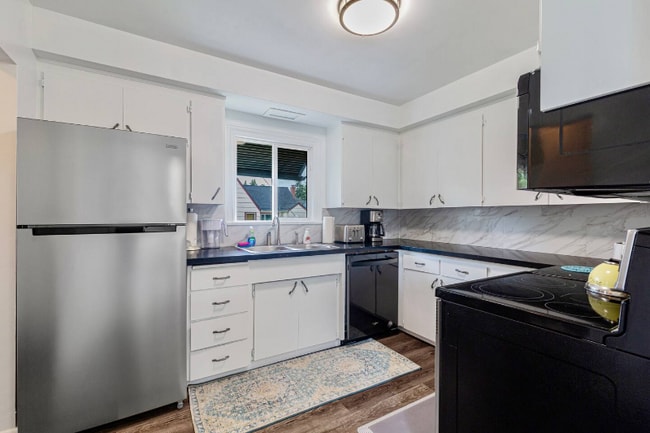 property at 8542 S 121st St