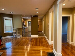 12 Barton St in Somerville, MA - Building Photo - Building Photo