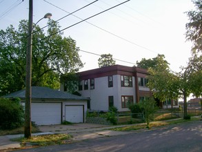 900-906 16th Ave N in Minneapolis, MN - Building Photo - Building Photo