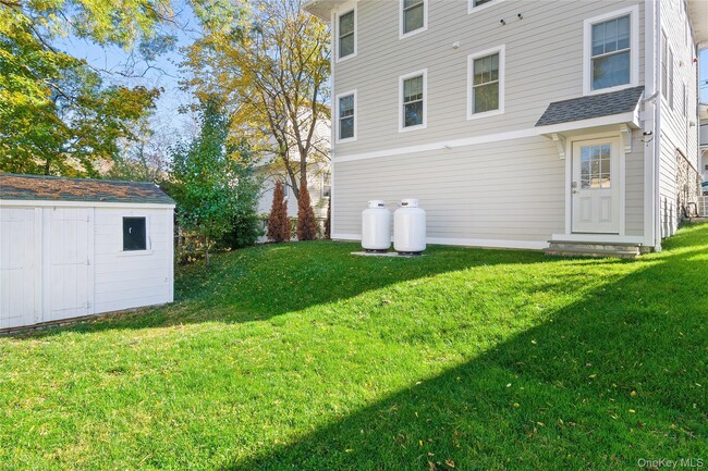 33 Devoe St in Dobbs Ferry, NY - Building Photo - Building Photo