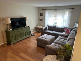 1102 Sayre Dr, Unit 1102 in Princeton, NJ - Building Photo