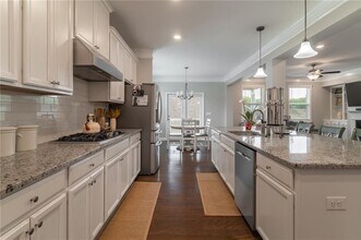 301 Cochin Dr in Woodstock, GA - Building Photo - Building Photo