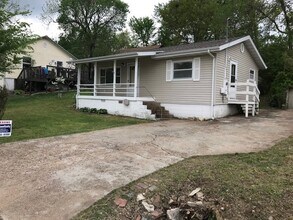 211 S 3rd St in Branson, MO - Building Photo - Building Photo