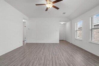 2332 Rosaline Dr in Aubrey, TX - Building Photo - Building Photo