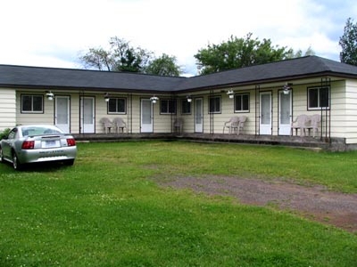 284 Brockway in Copper Harbor, MI - Foto de edificio