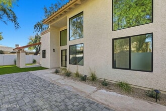 2029 N Sunset Dr in Chandler, AZ - Building Photo - Building Photo