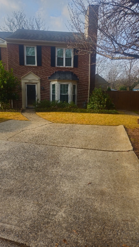 property at 2940 Lexington Trace Dr