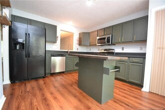 308 Black Bird Ct in Cary, NC - Building Photo - Building Photo