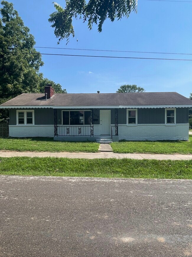 1100 E High St Rentals in Springfield, MO