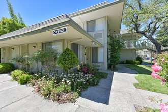 OTAVON APARTMENTS in Novato, CA - Building Photo - Building Photo