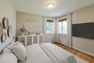 8617 Lynbrook Dr in Bethesda, MD - Building Photo - Building Photo