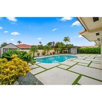 11380 SW 180th St in Miami, FL - Building Photo