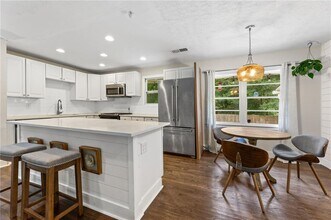 551 Lyle Dr SE in Marietta, GA - Building Photo - Building Photo