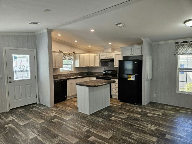 property at 3323 NE 14th St