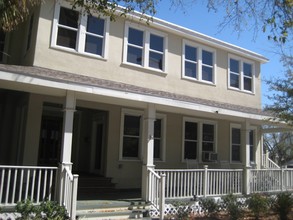 203 W Verne St in Tampa, FL - Foto de edificio - Building Photo