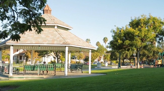 Casas Alquiler en The Colony, CA