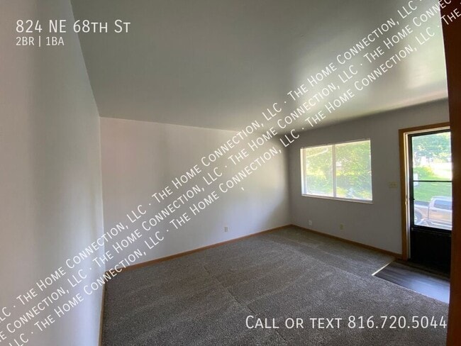 824 NE 68th St in Kansas City, MO - Building Photo - Building Photo