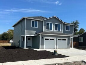 1927 NW Sunny Ln in Albany, OR - Building Photo - Building Photo