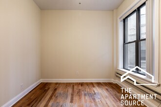 1224 N Dearborn St, Unit A2 in Chicago, IL - Building Photo - Building Photo