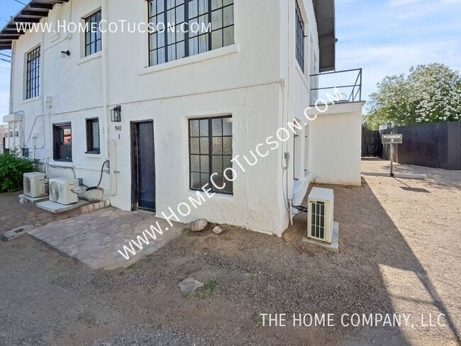 940 E Florita St in Tucson, AZ - Foto de edificio - Building Photo
