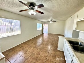 1861 E University Dr in Tempe, AZ - Building Photo - Building Photo