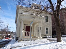 164 Pine St in Corning, NY - Building Photo