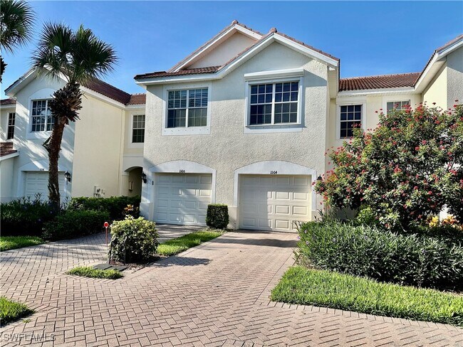 property at 1164 Oxford Ln