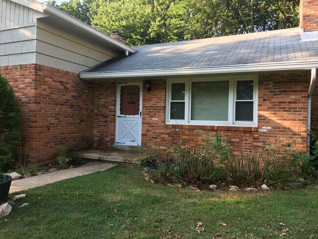 1115 Westbriar Ct NE in Vienna, VA - Building Photo - Building Photo