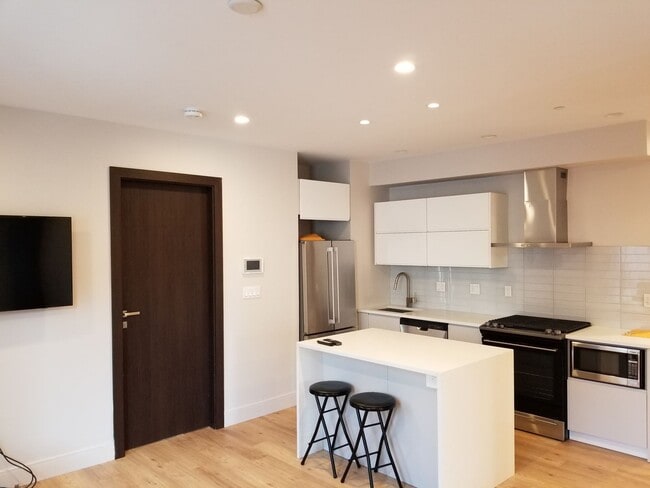 769 Dorchester Ave, Unit 2, Unit 2