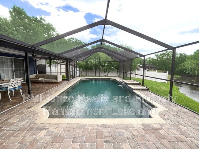 1653 Lagoon Pl in Lakeland, FL - Building Photo - Building Photo