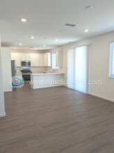 8845 Charrington Wy in Sacramento, CA - Building Photo - Building Photo