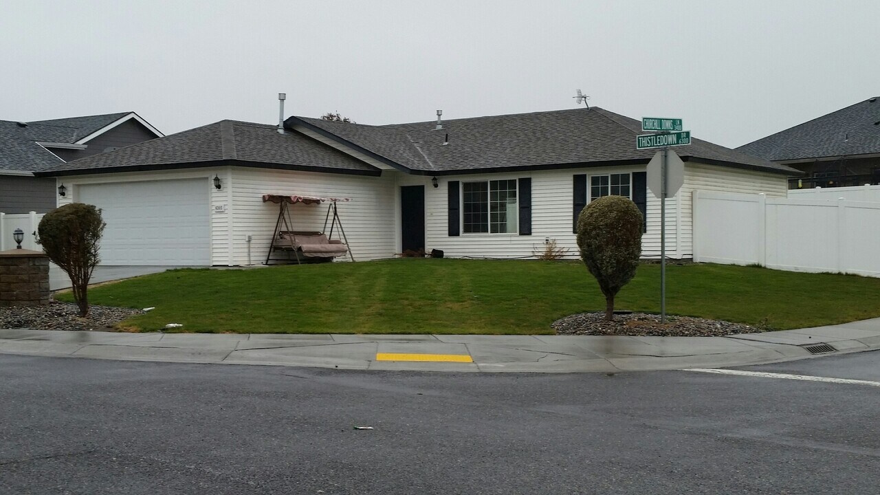 6305 Thistledown Dr in Pasco, WA - Building Photo