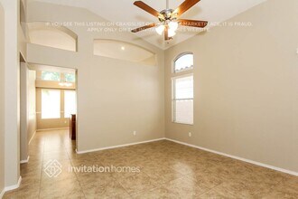 4922 W Behrend Dr in Glendale, AZ - Building Photo - Building Photo