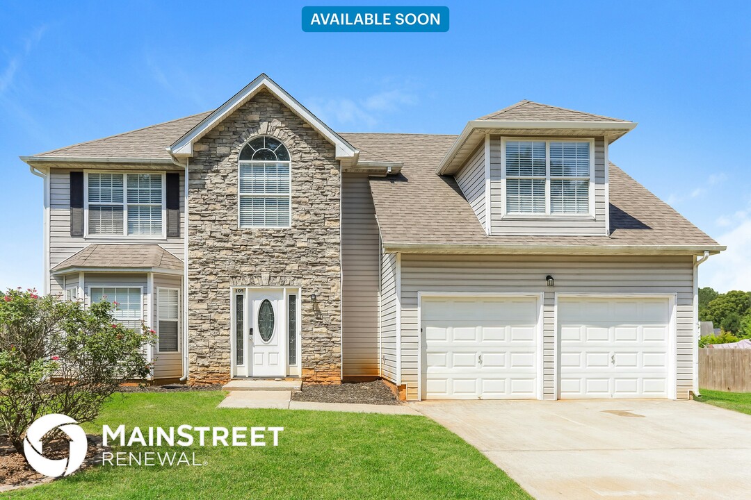 105 Windscape Dr in Covington, GA - Building Photo