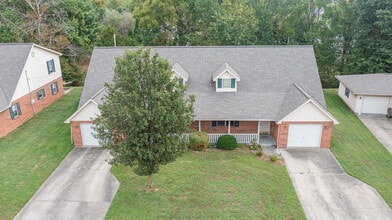 44 Arlington Ct in Jasper, IN - Building Photo - Building Photo