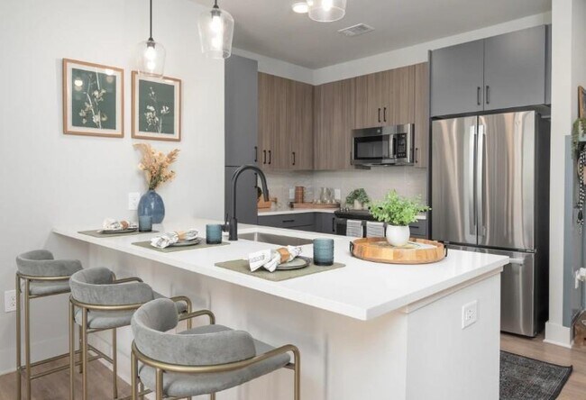 1400 Laurel Crossing Pkwy NE in Buford, GA - Foto de edificio - Building Photo