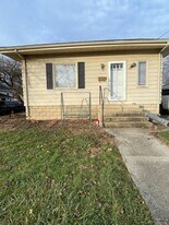 1115 S Luick Ave in Muncie, IN - Building Photo