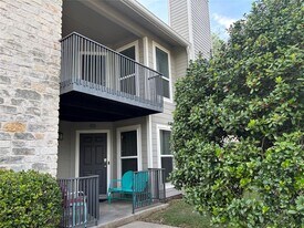 10616 Mellow Meadow Dr in Austin, TX - Building Photo