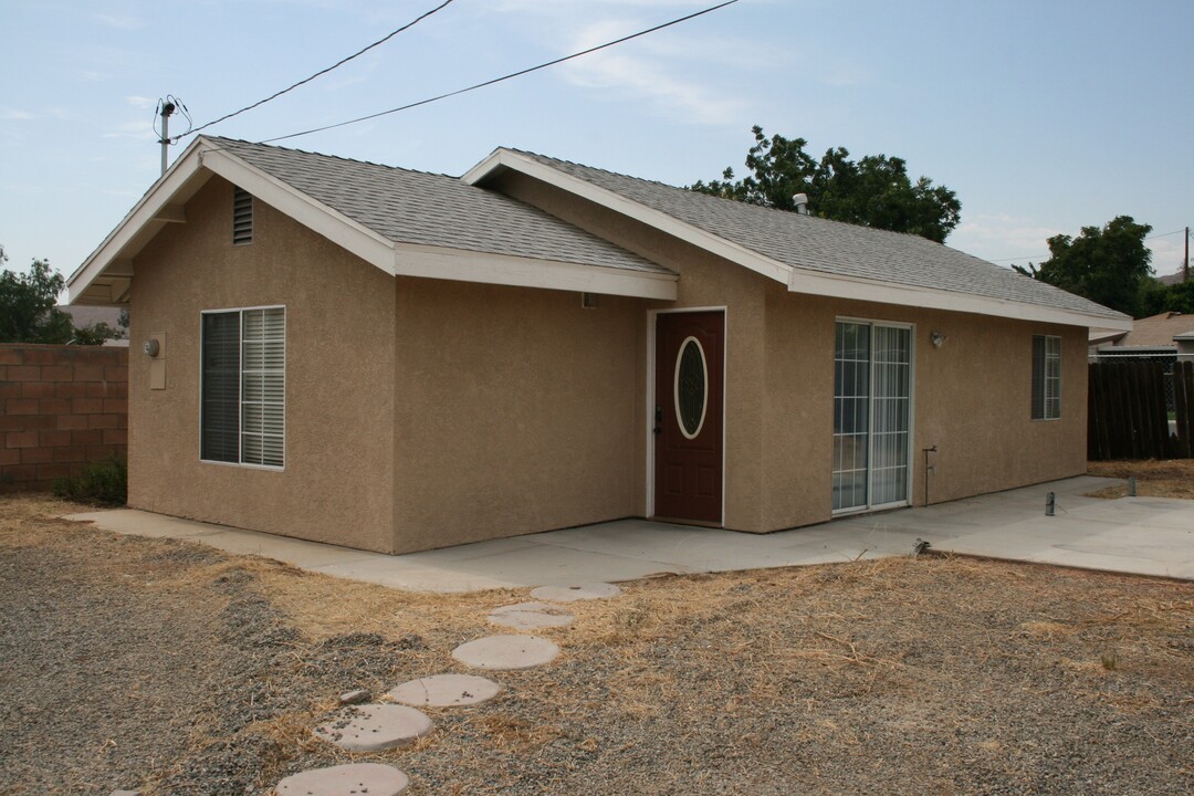 3880 Stanton St in Riverside, CA - Foto de edificio