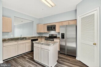 8605 Willow Leaf Ln in Odenton, MD - Building Photo - Building Photo