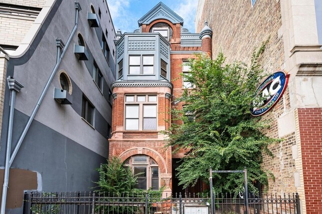 property at 2050 W North Ave