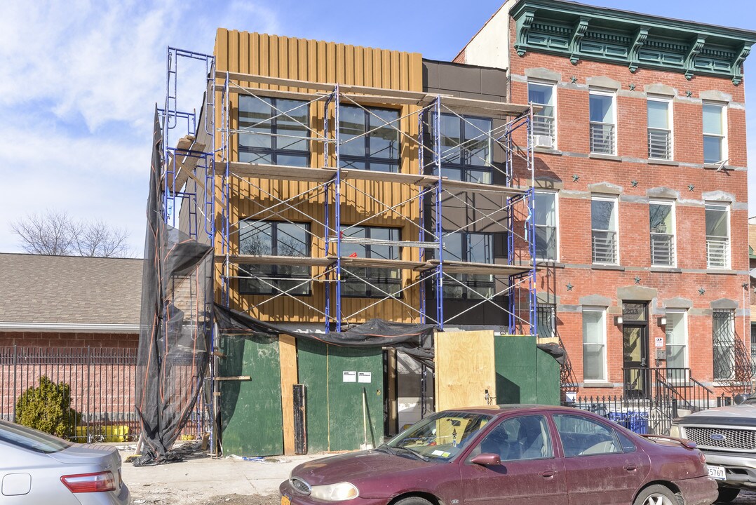 201 Marion in Brooklyn, NY - Building Photo