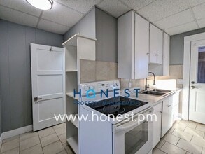 73 Kennedy Memorial Dr in Waterville, ME - Building Photo - Building Photo