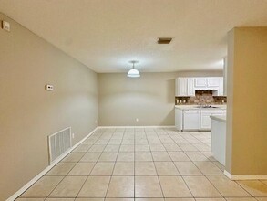 29 E Ln Dr in Mary Esther, FL - Building Photo - Building Photo