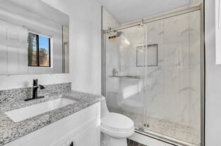 3959 Wood Path Dr in Stone Mountain, GA - Building Photo