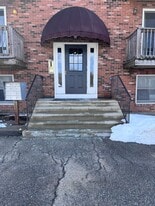 51 Alvarado Ave, Unit 104 in Worcester, MA - Building Photo